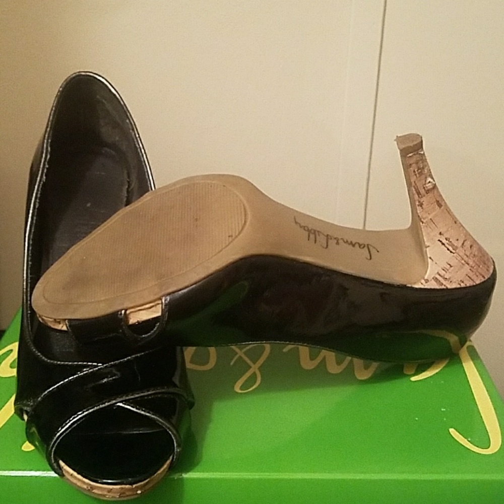 Heels - Picture 3 of 3
